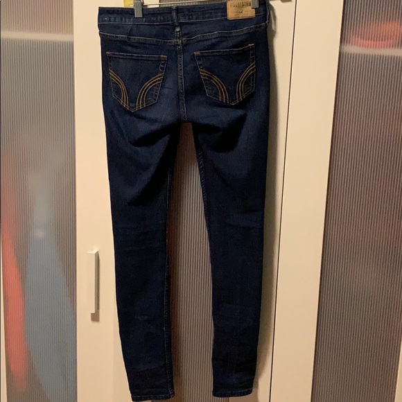 Hollister Jeans - Picture 2 of 2